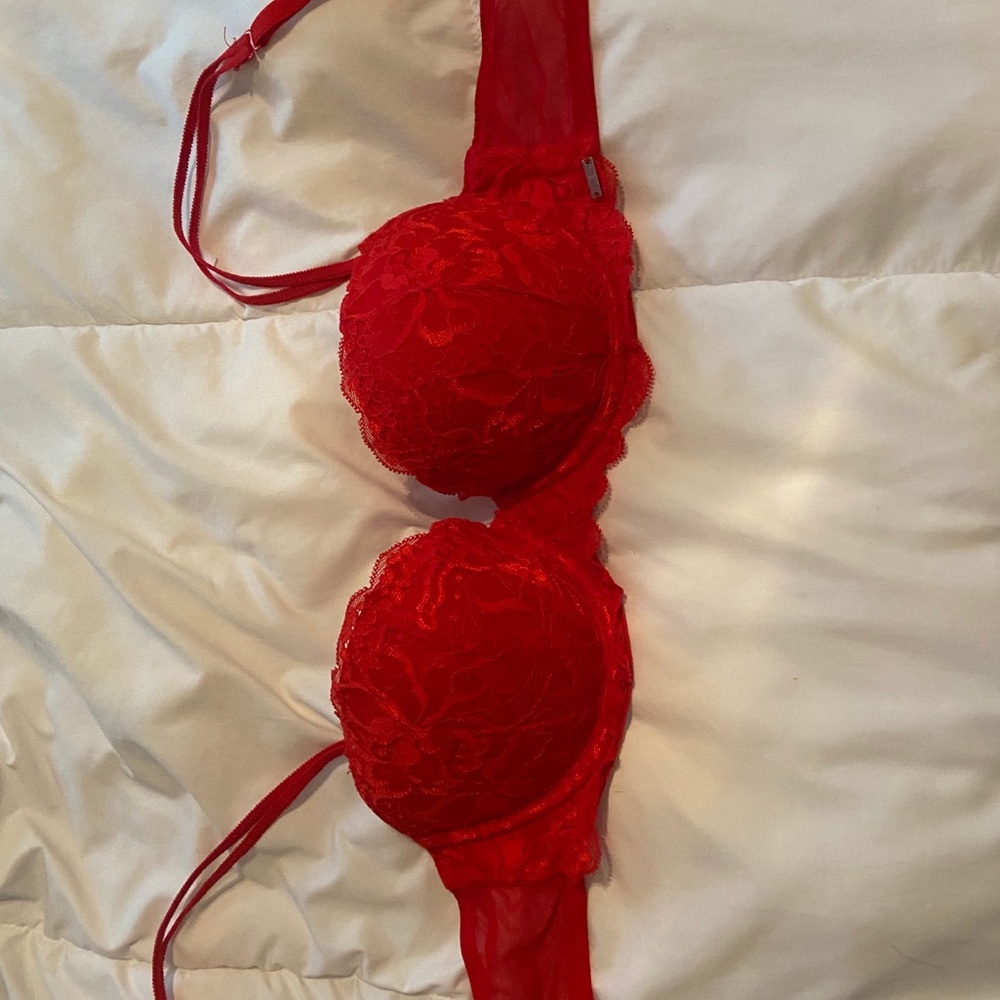 Victoria Secret Pink - Red Lace Bra